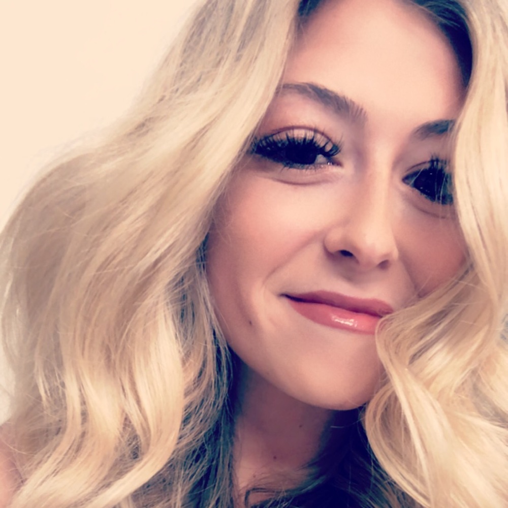 Meet your Posher, Kayla